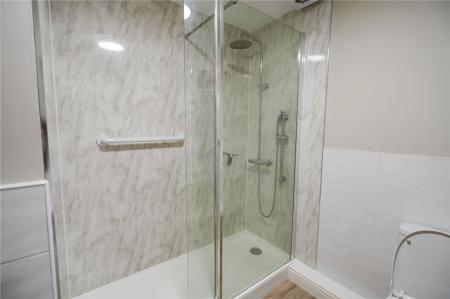 Shower Room (2)