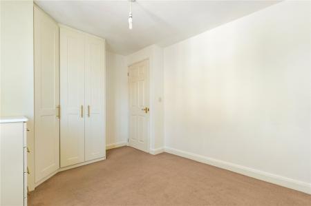 Bedroom 1 (2)
