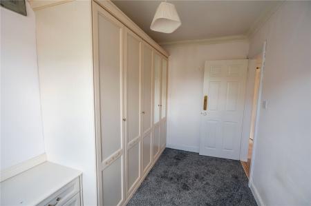 Bedroom 2 (2)