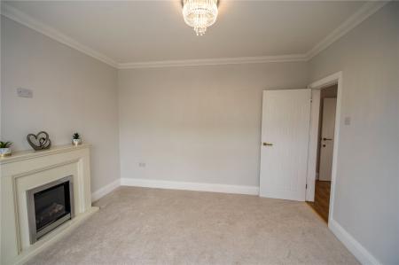 Living Room (2)