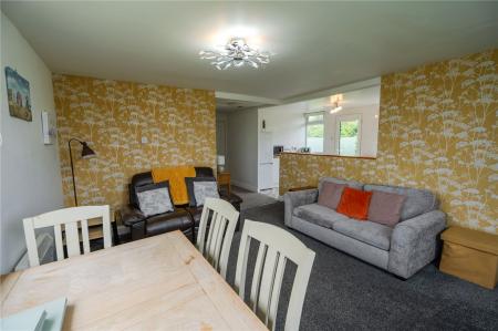 Living Room (2)