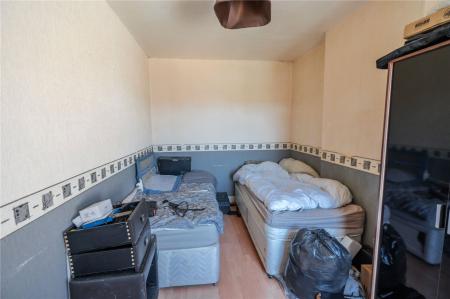 Bedroom 2 (2)