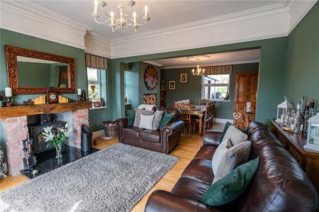 Living Room (2)