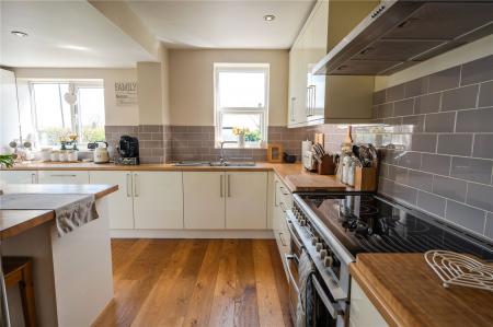 Kitchen-Diner (2)