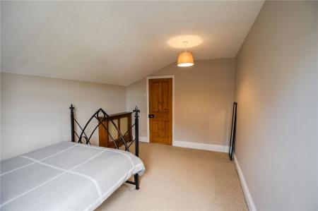 Bedroom 3 (2)