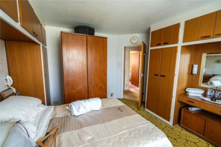 Bedroom 1 (2)