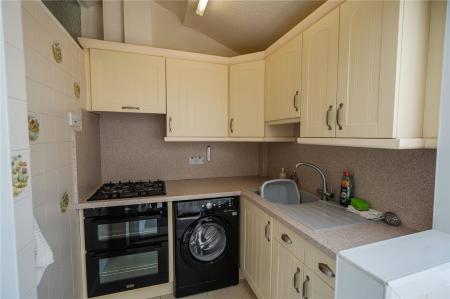 Kitchen (2)