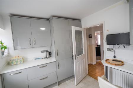 Kitchen (3)