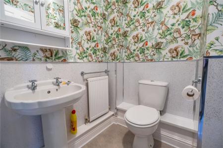 Shower Room (2)