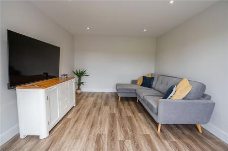 Living Room (2)