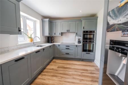 Kitchen (2)
