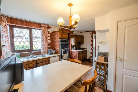 Kitchen (2)