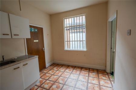 Gf - Kitchen (2)