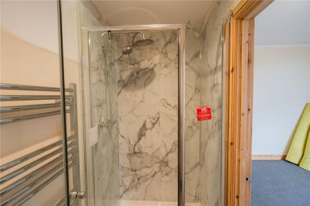 En-Suite (2)