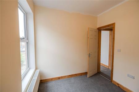 Bedroom 2 (2)