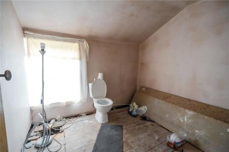 Bathroom/Bedroom 4