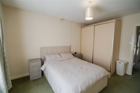 Bedroom 1 (2)