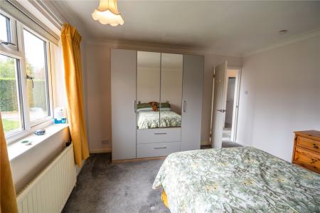 Bedroom 1 (2)