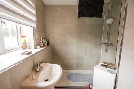 Shower Room (2)