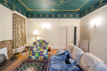 Living Room (2)