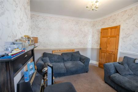 Living Room (2)