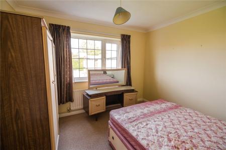 Bedroom 1 (2)