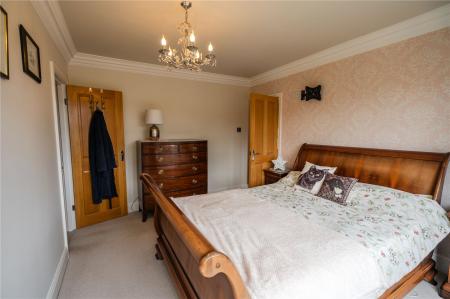 Bedroom 1 (2)