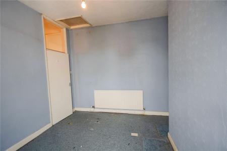 Bedroom 2 (2)