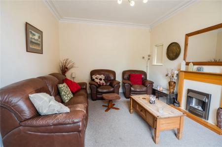 Living Room (2)