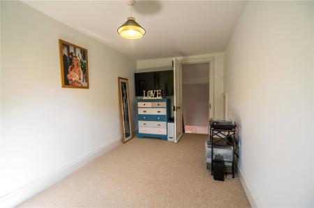 Bedroom 5 (2)