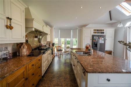 Kitchen (2)