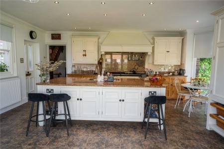 Kitchen (4)