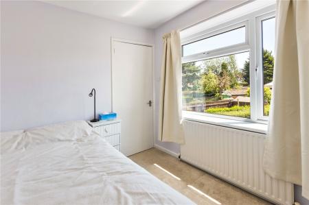 Bedroom 2 (2)