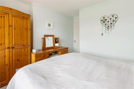 Bedroom 1 (2)