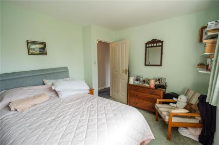 Bedroom 1 (2)