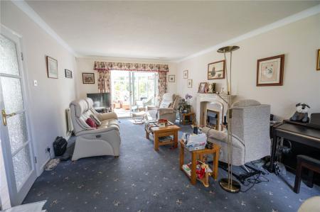Living Room (2)