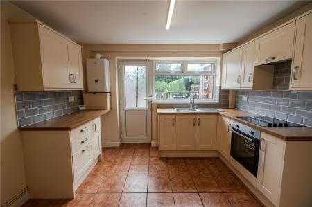 Kitchen (2)