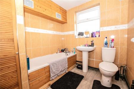 128a - Bathroom