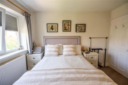 Bedroom 2 (3)
