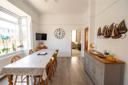 Dining Room 2 (2)