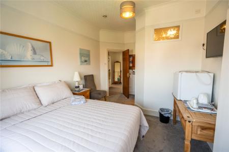 Bedroom 4 (2)