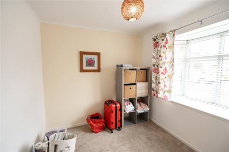 Bedroom 2 (2)