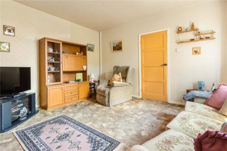Living Room (2)