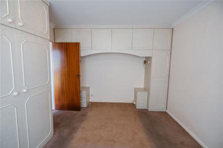 Bedroom 2 (2)