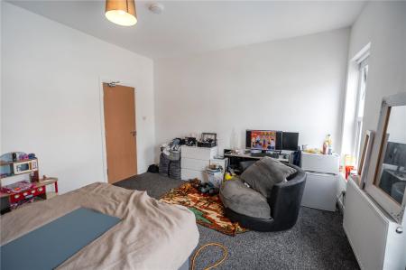 Bedroom 3 (2)