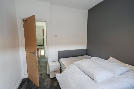 Bedroom 5 (2)