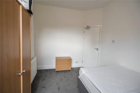 Bedroom 4 (2)