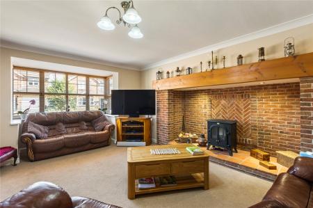 Living Room (2)