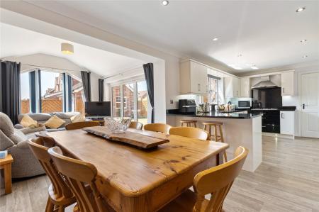 Kitchen-Diner (8)