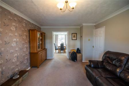 Living Room (2)